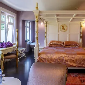 4* Bed & Breakfast Saint-georges -located In The Centre Of Bruges-