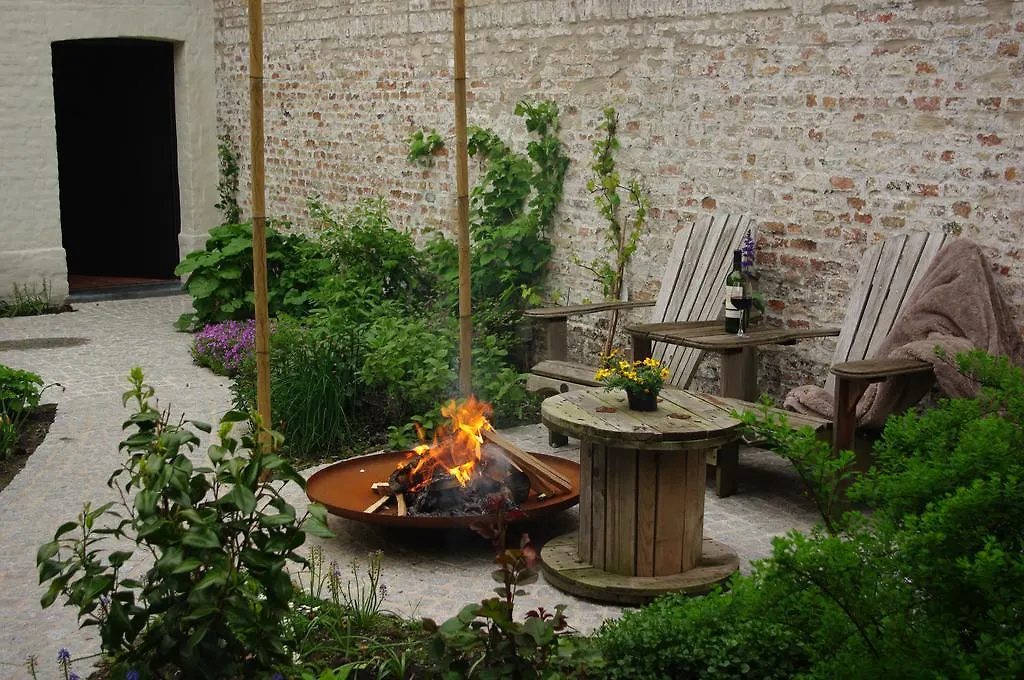 B&B Canal Deluxe Brugge Panzió