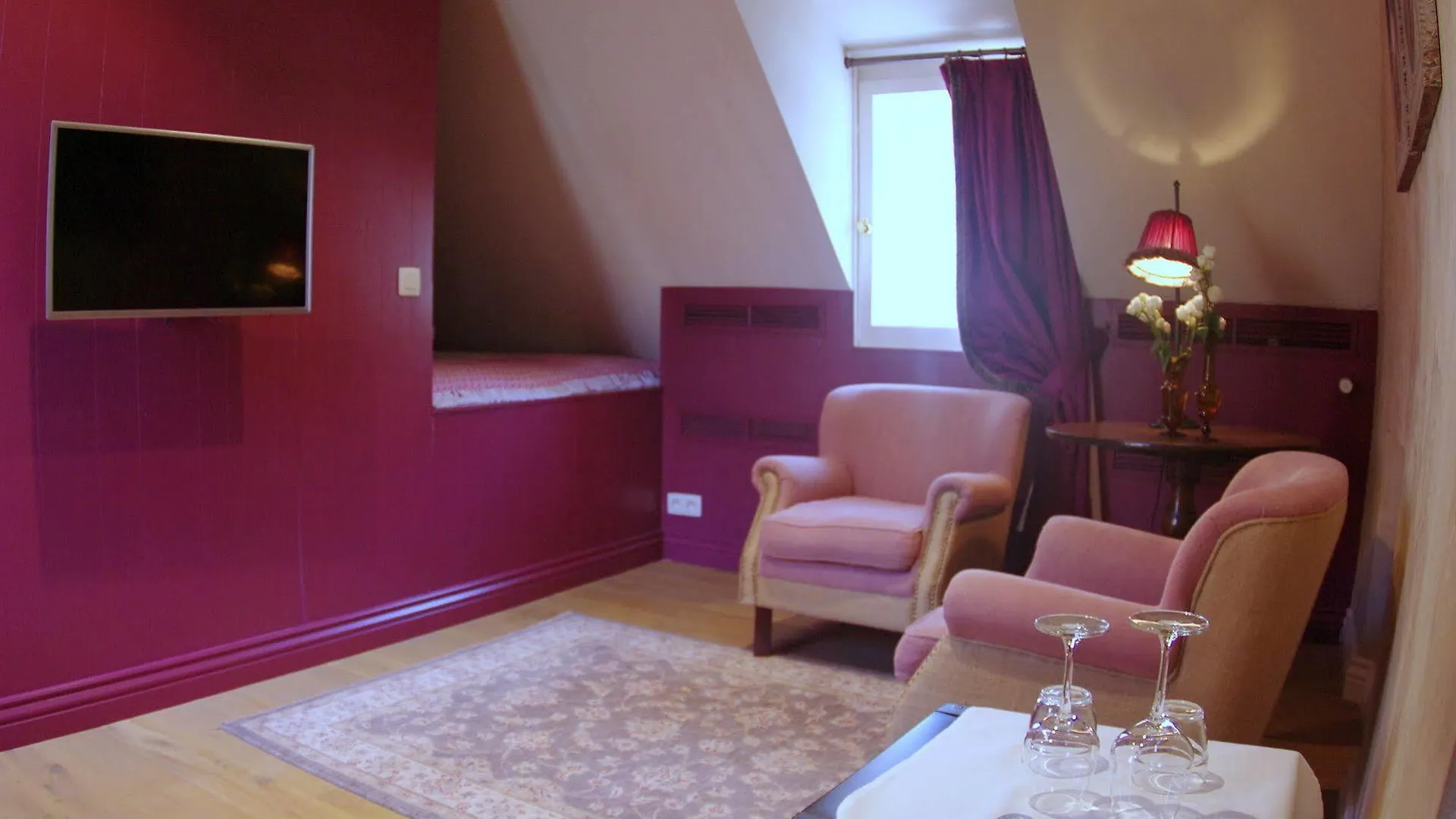 B&B Canal Deluxe Brujas Bed and breakfast